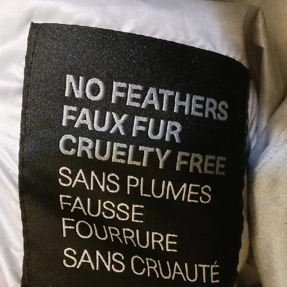 Women's Gray Puffer Coat with Faux Fur Hood - Picture 9 of 10